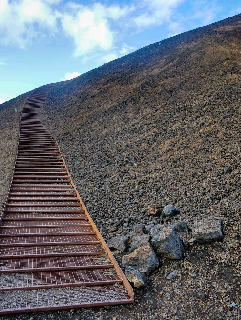 Saxholl, Voyage en van