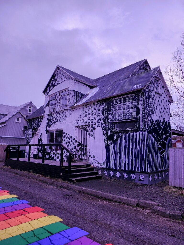 Seyðisfjörður, Voyage en van