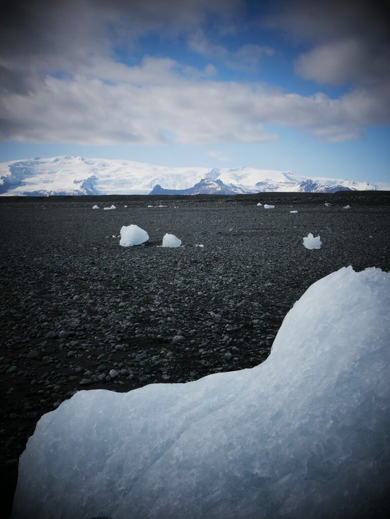 Diamond Beach, Voyage en van